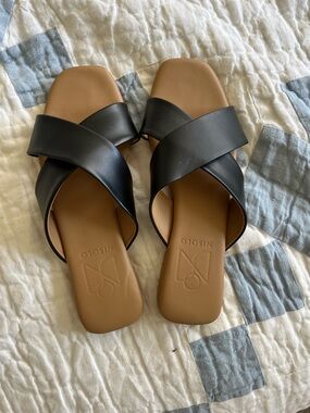 Nisolo Black Leather Crossband Slide Sandals